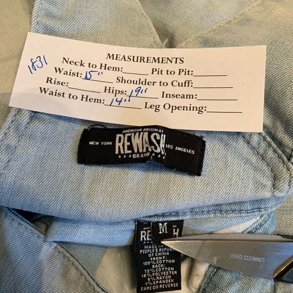 Distressed light denim overall skirt by Rewash M - Picture 6 of 6